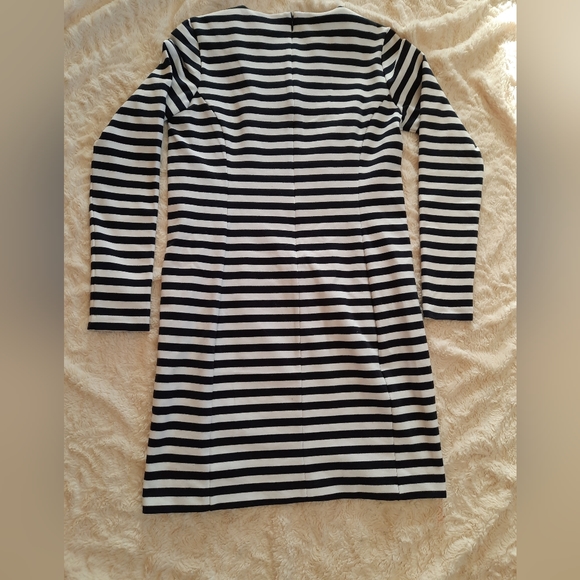 🔥🔥🔥SALE🔥🔥🔥Michael Kors Navy & White Striped Nautical Dress - Picture 2 of 5